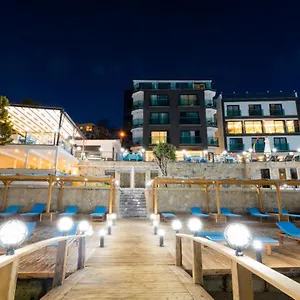 Yalı Boutique Güllük